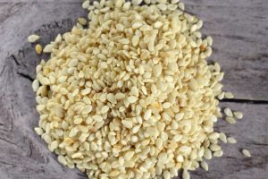 Organic Hulled White Sesame Seeds